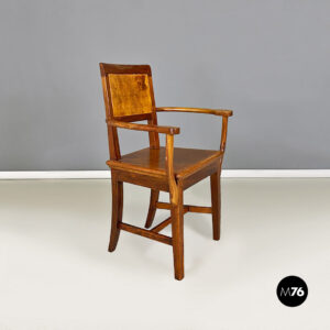 Sedia rustica in legno con braccioli , 1900 ca.