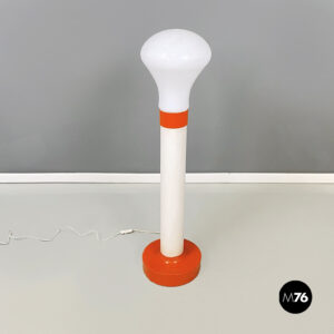 Lampada da terra in vetro opalino e metallo, 1970 ca.
