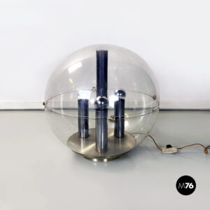 Lampada da tavolo in metallo e plexiglass, 1970 ca.