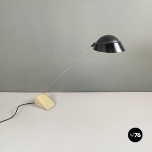 Lampada da tavolo in metallo e plastica, 1980 ca.