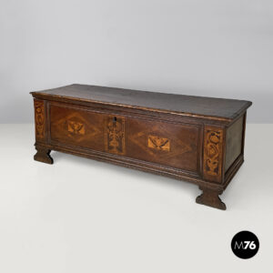 Cassapanca in legno decorato, inizio 1800 ca.