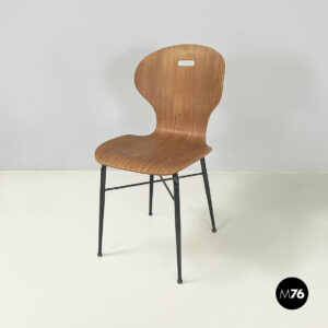 Sedia in legno sagomato e metallo nero, 1960 ca.