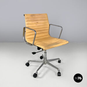 Sedia da ufficio di Charles e Ray Eames per ICF, 1970 ca.