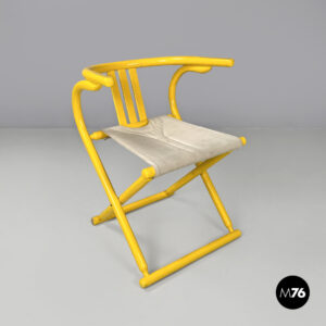 Sedia a pozzetto pieghevole in legno giallo e tessuto beige, 1980 ca.