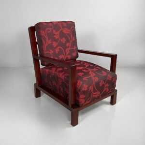 Poltrona in legno e tessuto rosso, 1930 ca.