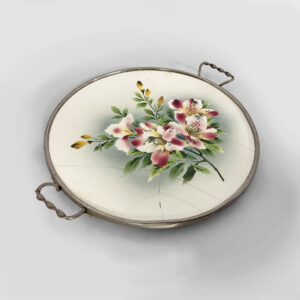 Vassoio con fiori in ceramica e metallo, 1920 ca.